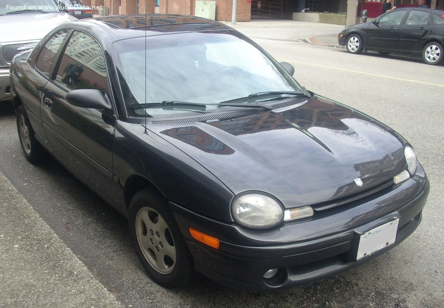 Dodge Neon 2.0 i (132 Hp)1996 - 2001 thumbnail 3