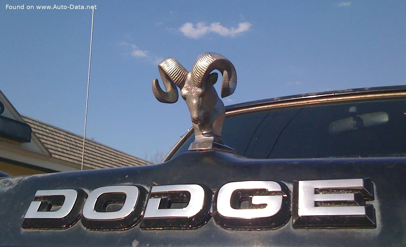 Dodge RAM D150 S 3.9 V6 (125 Hp)1990 - 1992 thumbnail 2