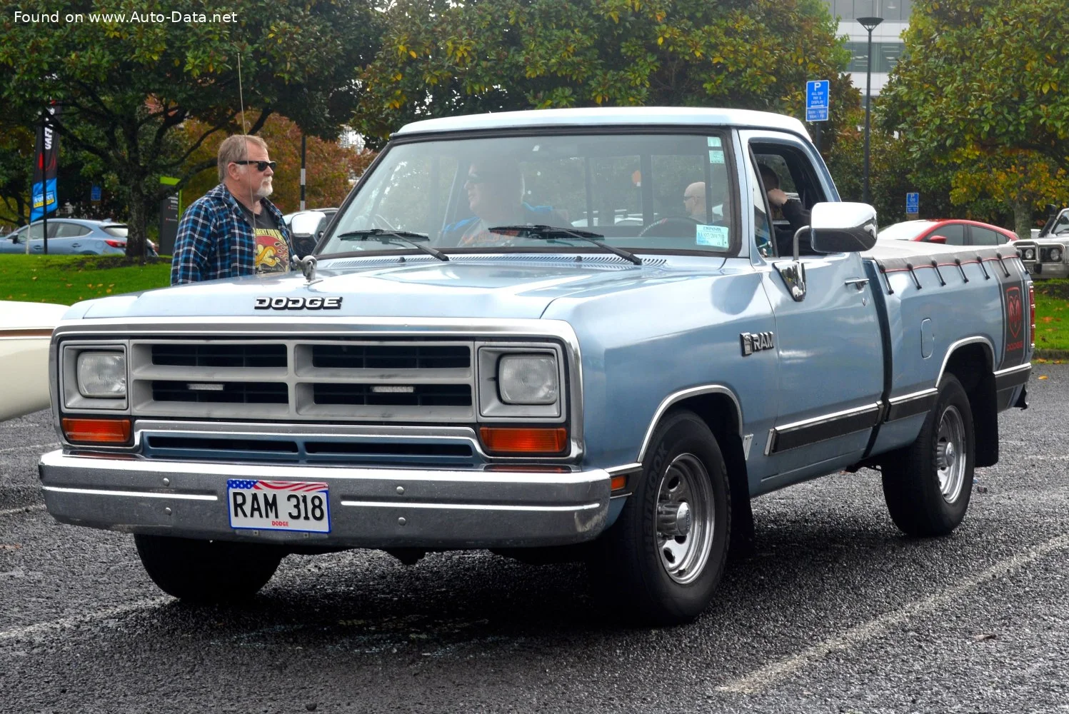 Dodge RAM D150 S 3.9 V6 (125 Hp)1990 - 1992 thumbnail 13