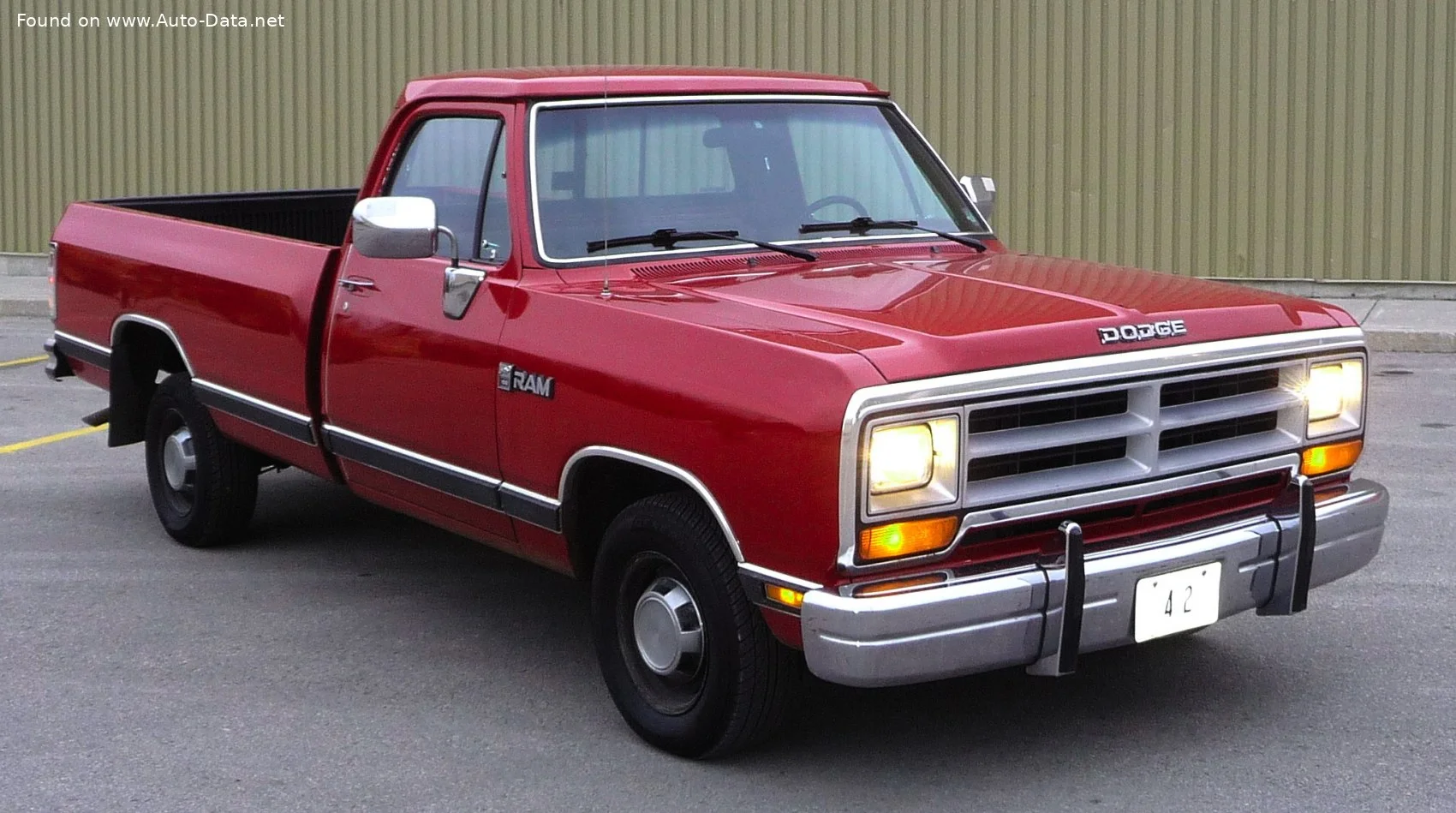 Dodge RAM D150 S 3.9 V6 (125 Hp)1990 - 1992 thumbnail 8