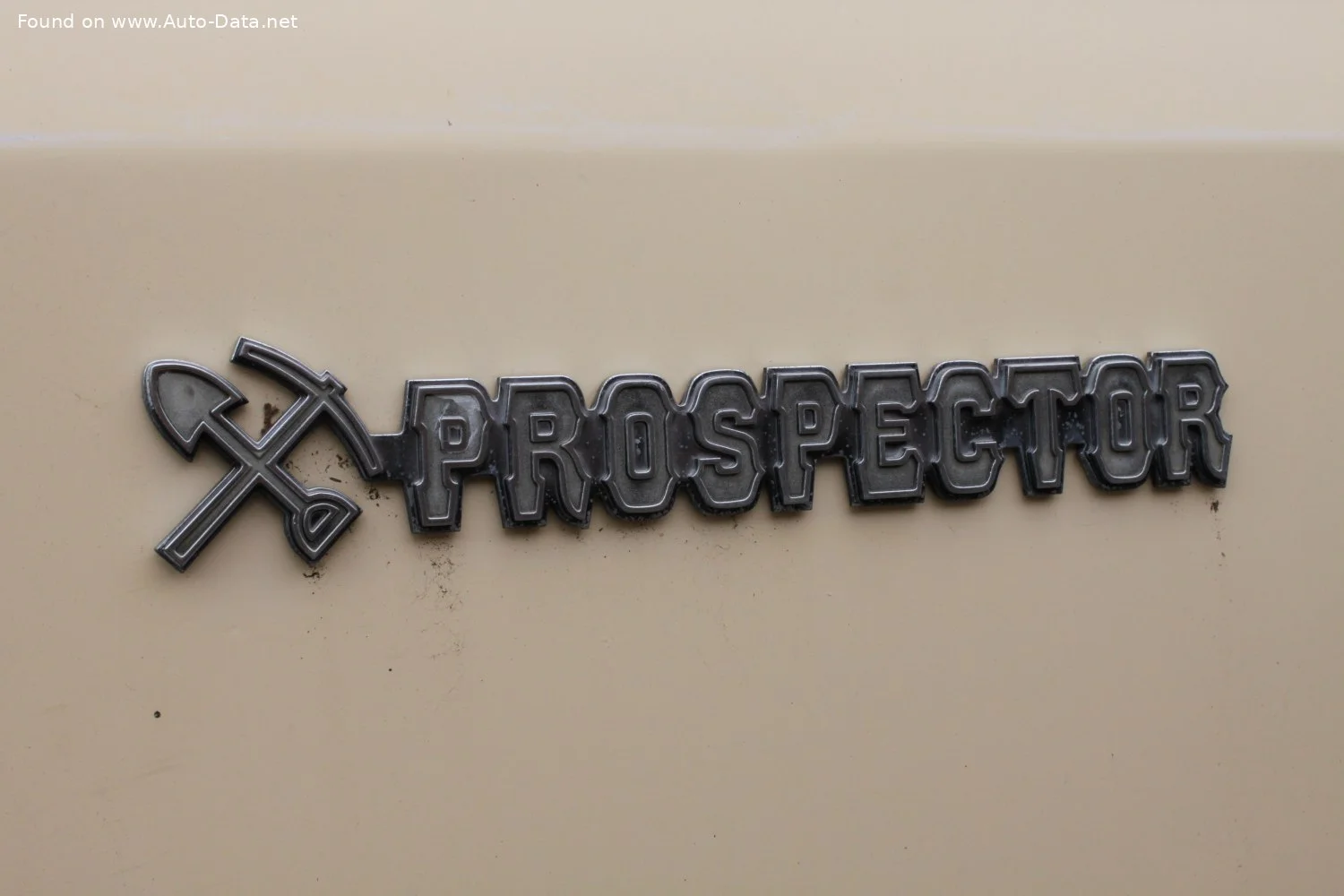 Dodge RAM D250 5.2 V8 (170 Hp)1981 - 1989 thumbnail 6