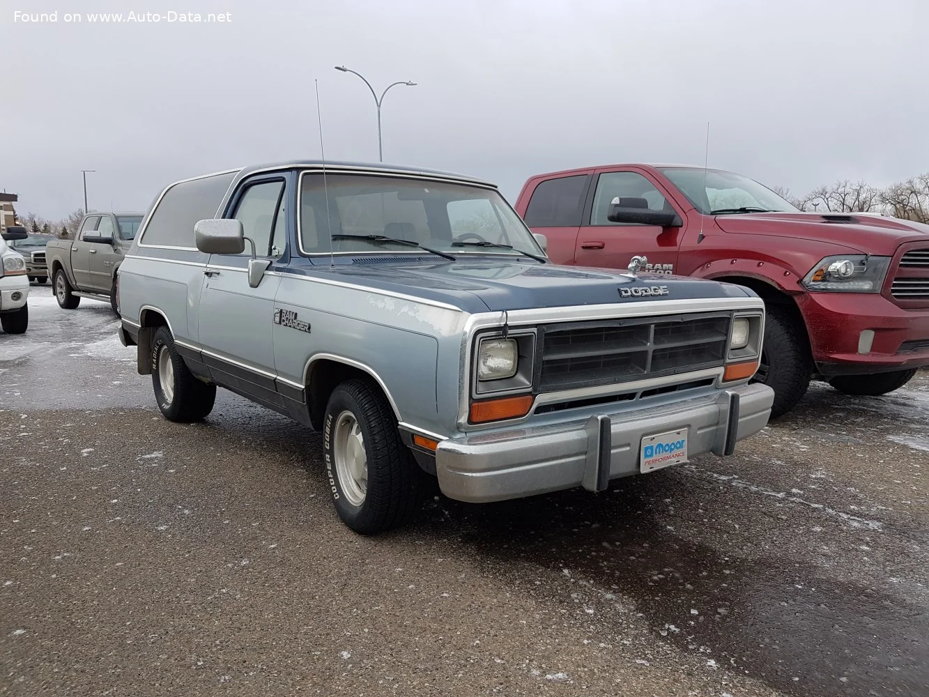 Dodge Ramcharger 5.2 i V8 (172 Hp)1988 - 1993 thumbnail 2