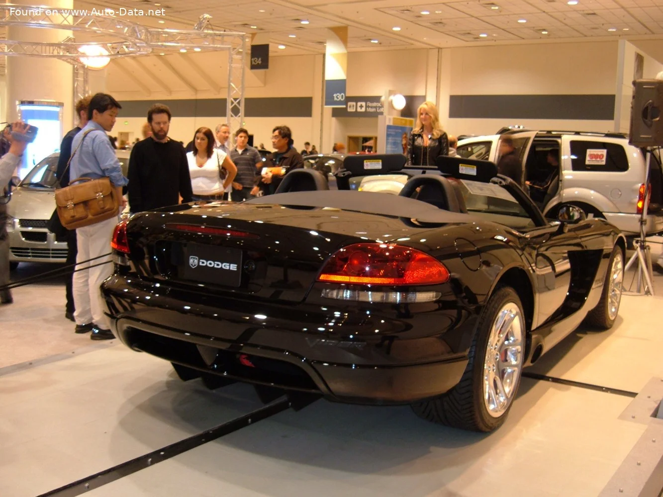 Dodge Viper 8.3 i V10 20V SRT-10 (506 Hp)2002 - 2007 thumbnail 8