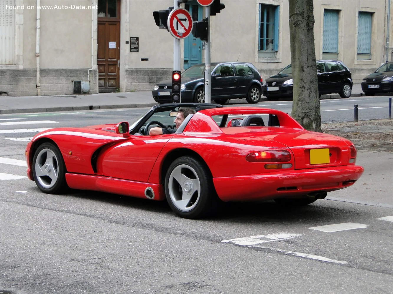 Dodge Viper 8.0 V10 (406 Hp)1991 - 1995 thumbnail 4