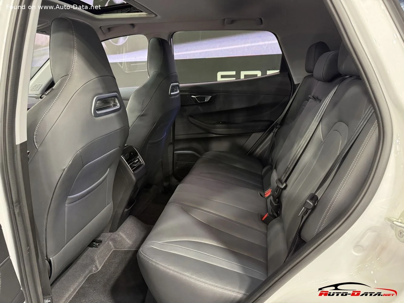 EBRO s400 1.5L (211 Hp) Hybrid DHT2025 - thumbnail 12