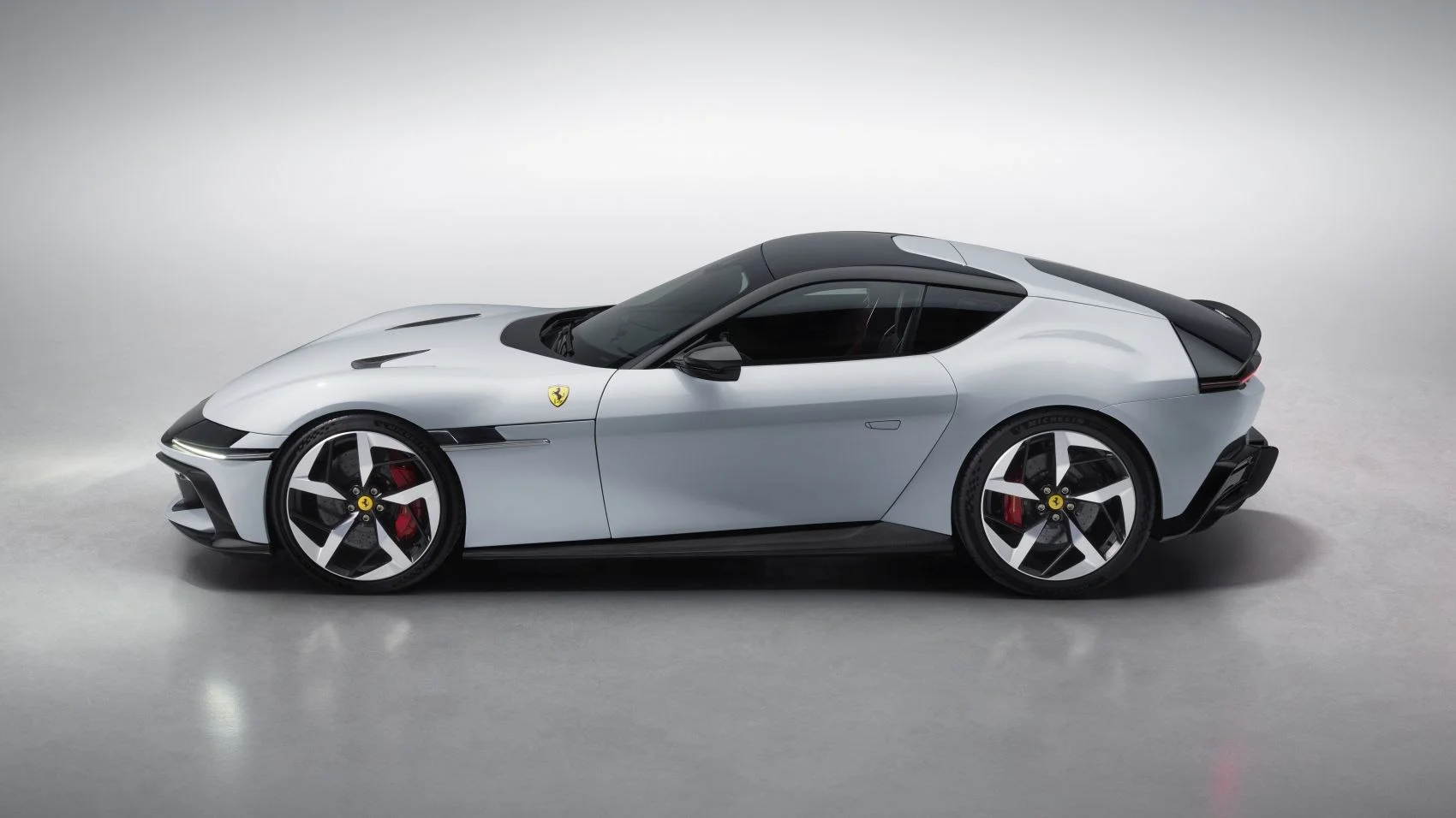 Ferrari 12Cilindri 6.5 V12 (830 Hp) DCT2024 - thumbnail 17