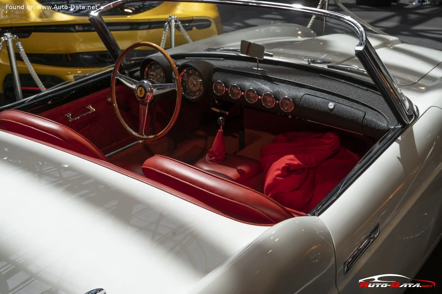 Ferrari 250 GT Ferrari 250 GT Pininfarina Cabriolet (Series 1) thumbnail 5