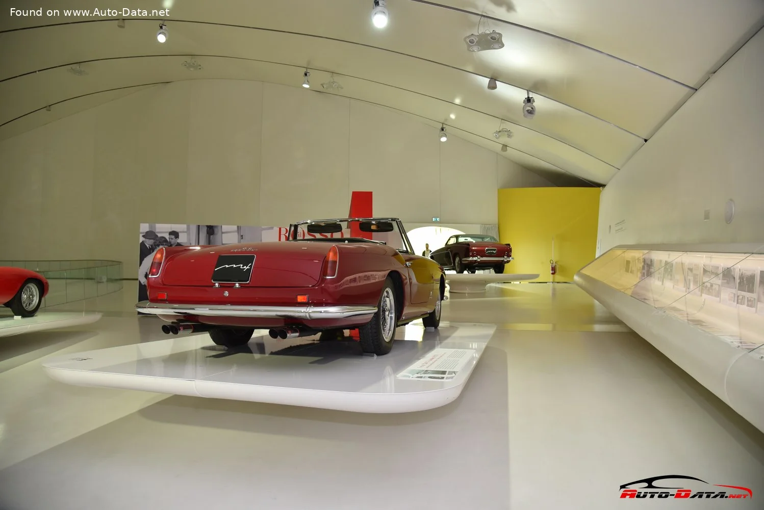 Ferrari 250 GT 3.0 V12 (240 Hp)1957 - 1962 thumbnail 5