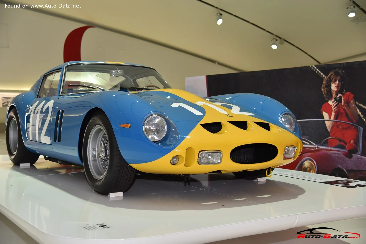 Ferrari 250 GTO 3.0 V12 (300 Hp)1962 - 1964 - 1
