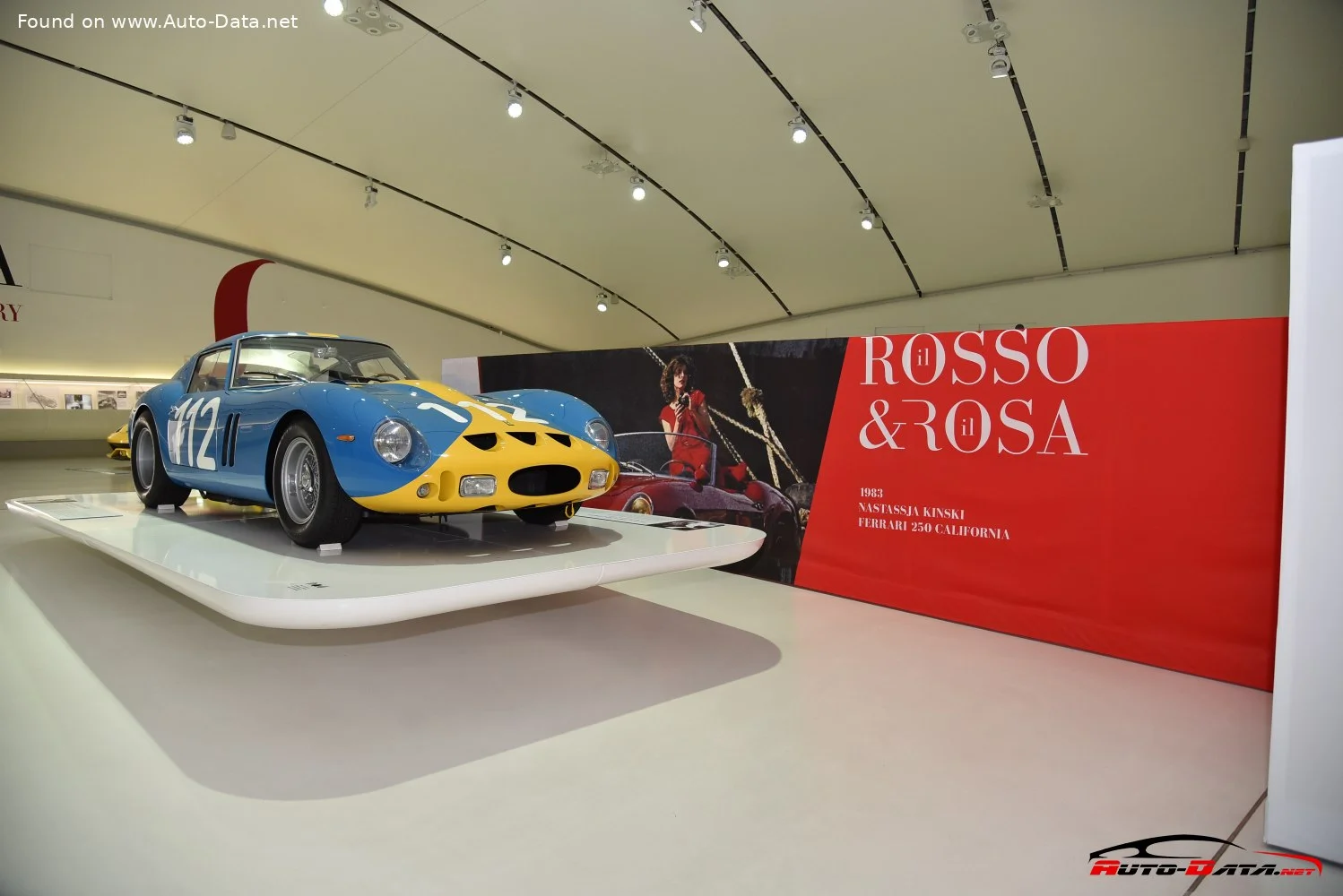 Ferrari 250 GTO 3.0 V12 (300 Hp)1962 - 1964 thumbnail 3