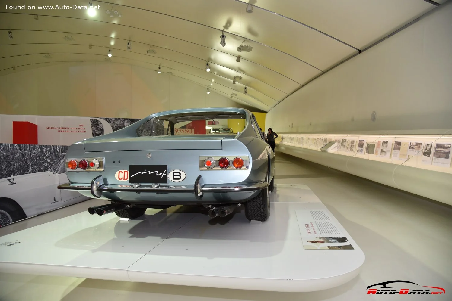 Ferrari 330 4.0 V12 (300 Hp)1966 - 1968 thumbnail 3