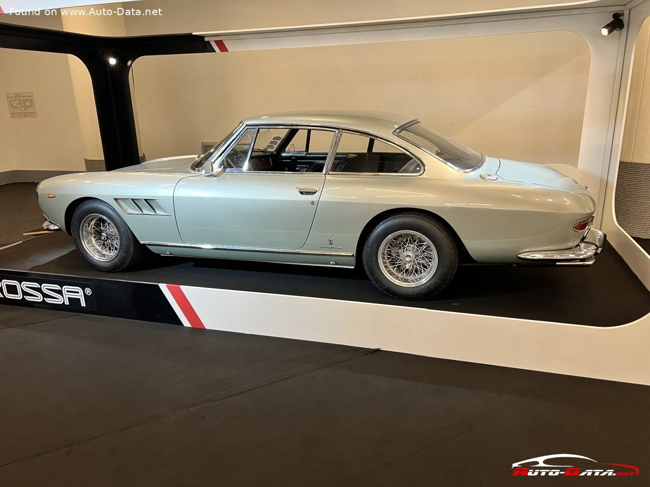 Ferrari 330 4.0 V12 (300 Hp)1964 - 1967 thumbnail 5