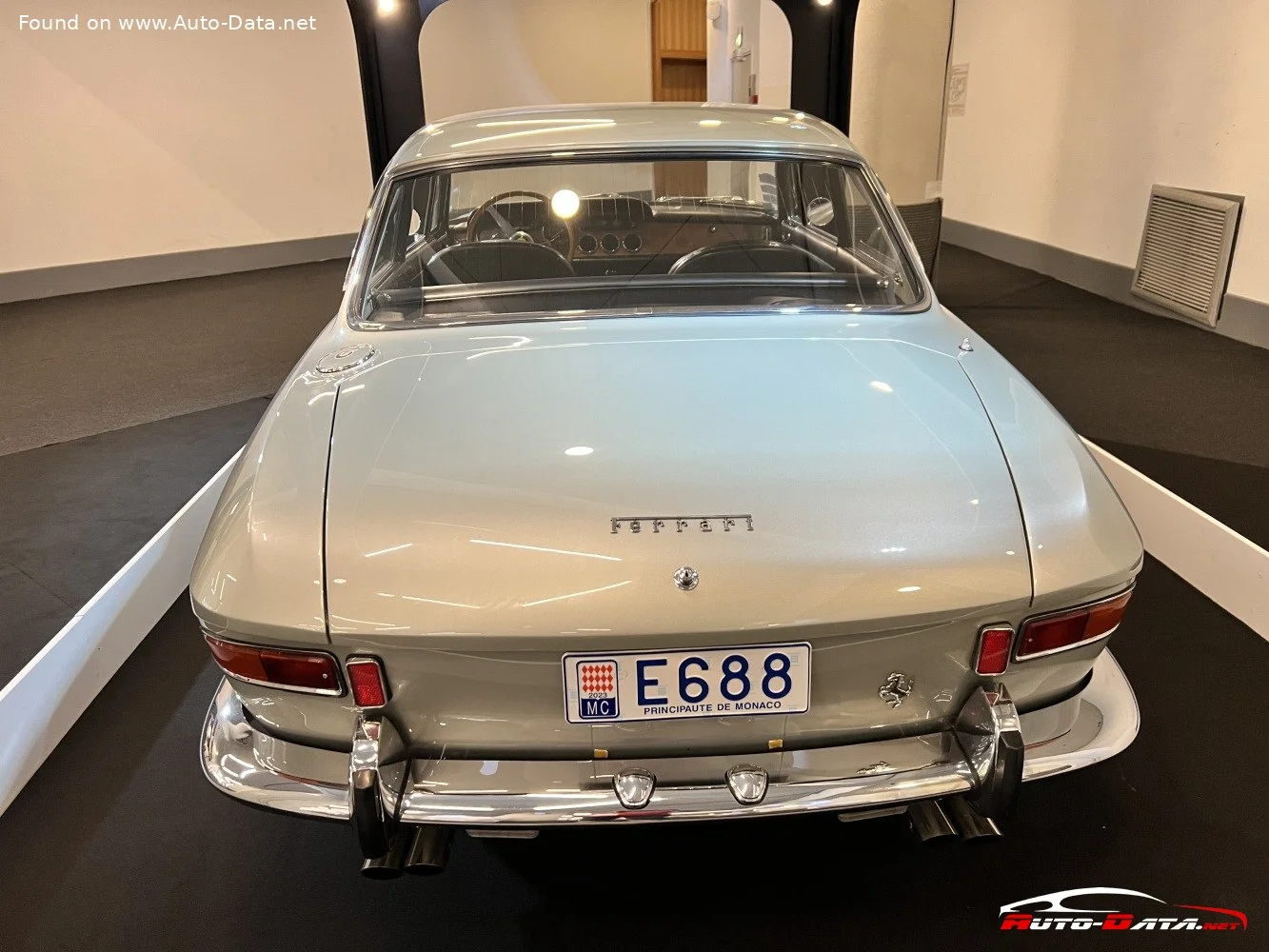 Ferrari 330 4.0 V12 (300 Hp)1964 - 1967 thumbnail 8