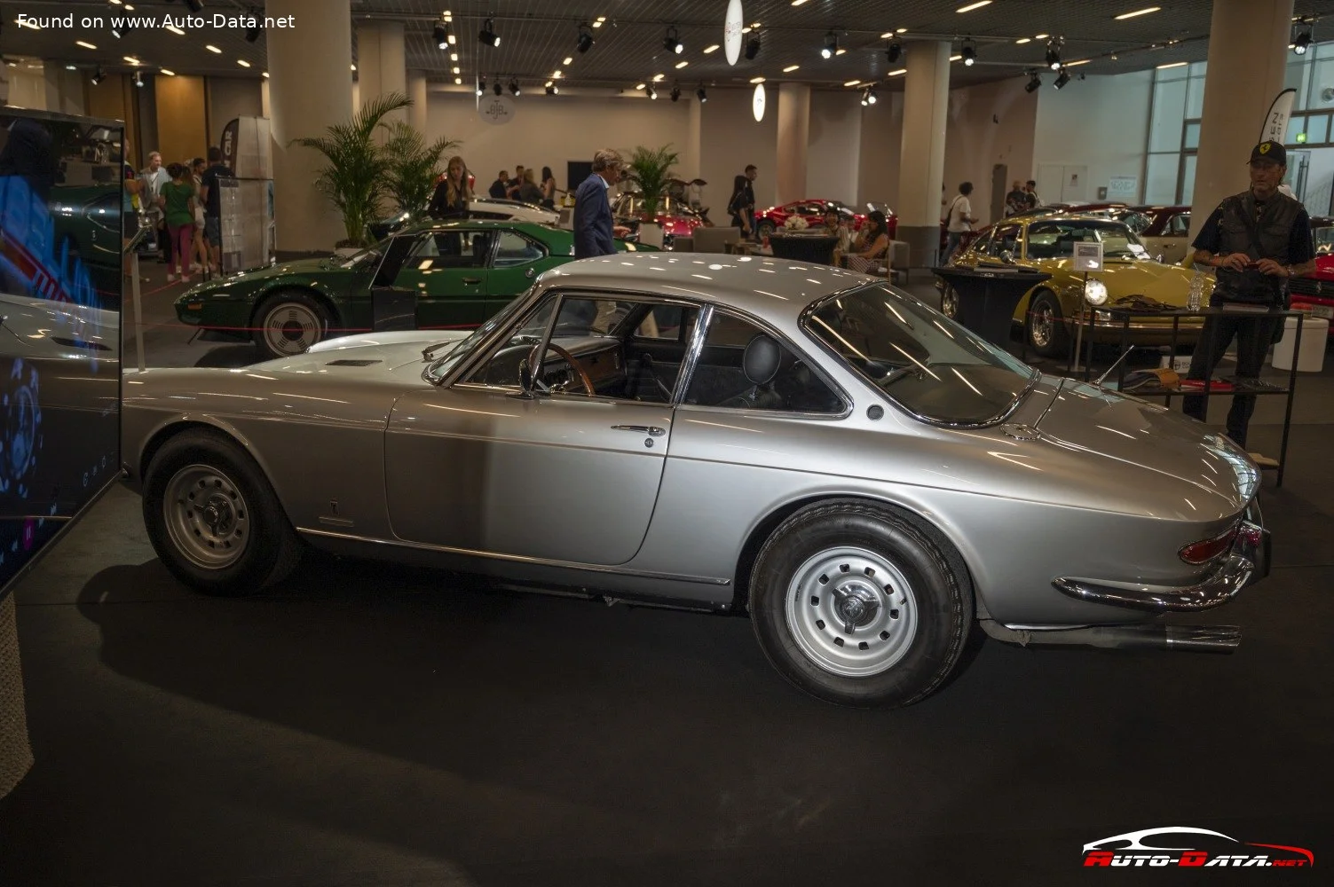 Ferrari 365 Ferrari 365 GTC thumbnail 2