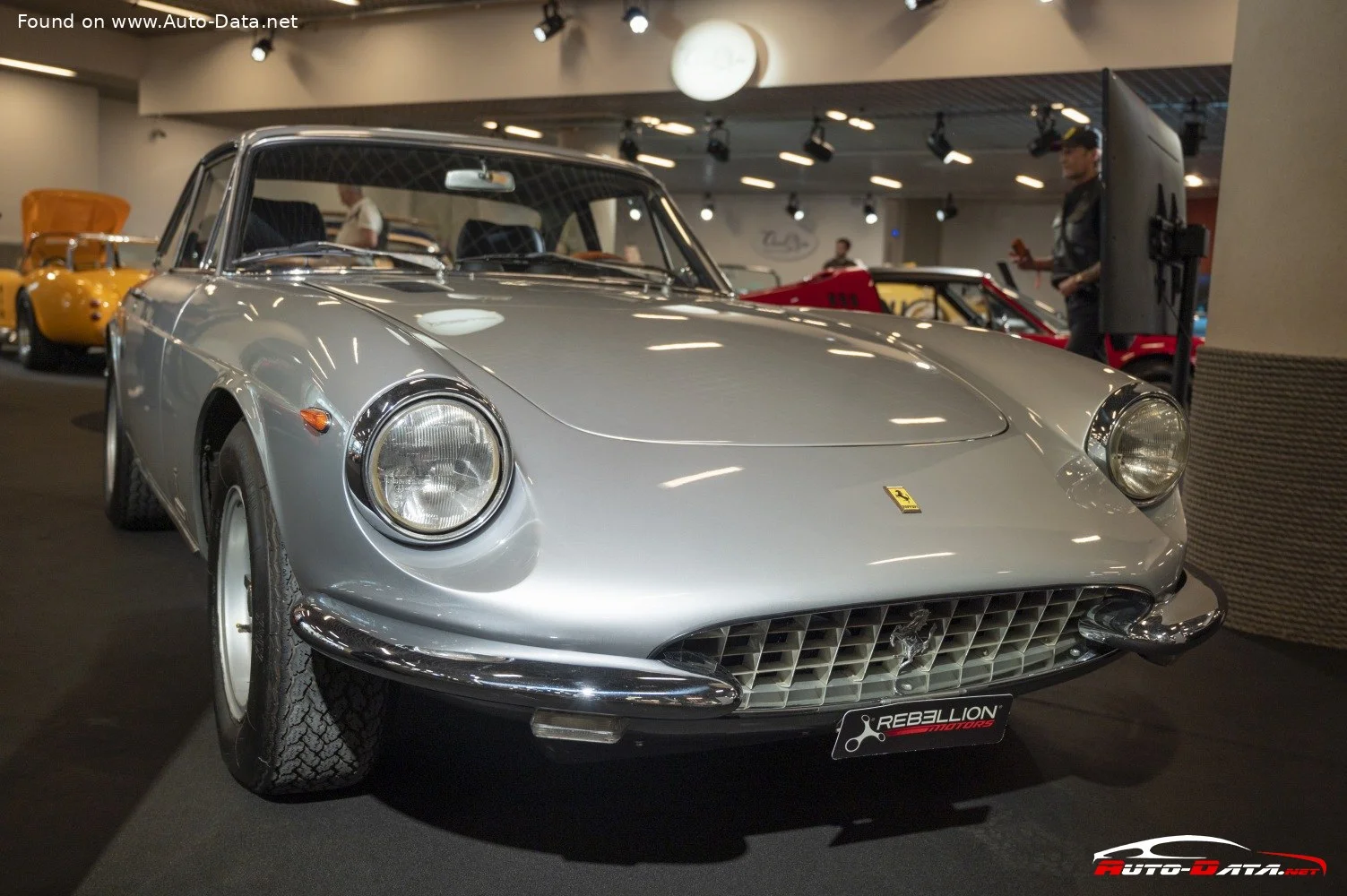 Ferrari 365 Ferrari 365 GTC thumbnail 4