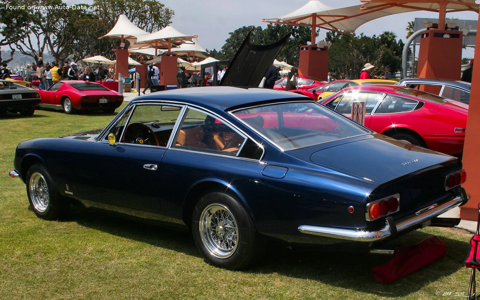 Ferrari 365 4.4 V12 (320 Hp)1967 - 1971 thumbnail 6