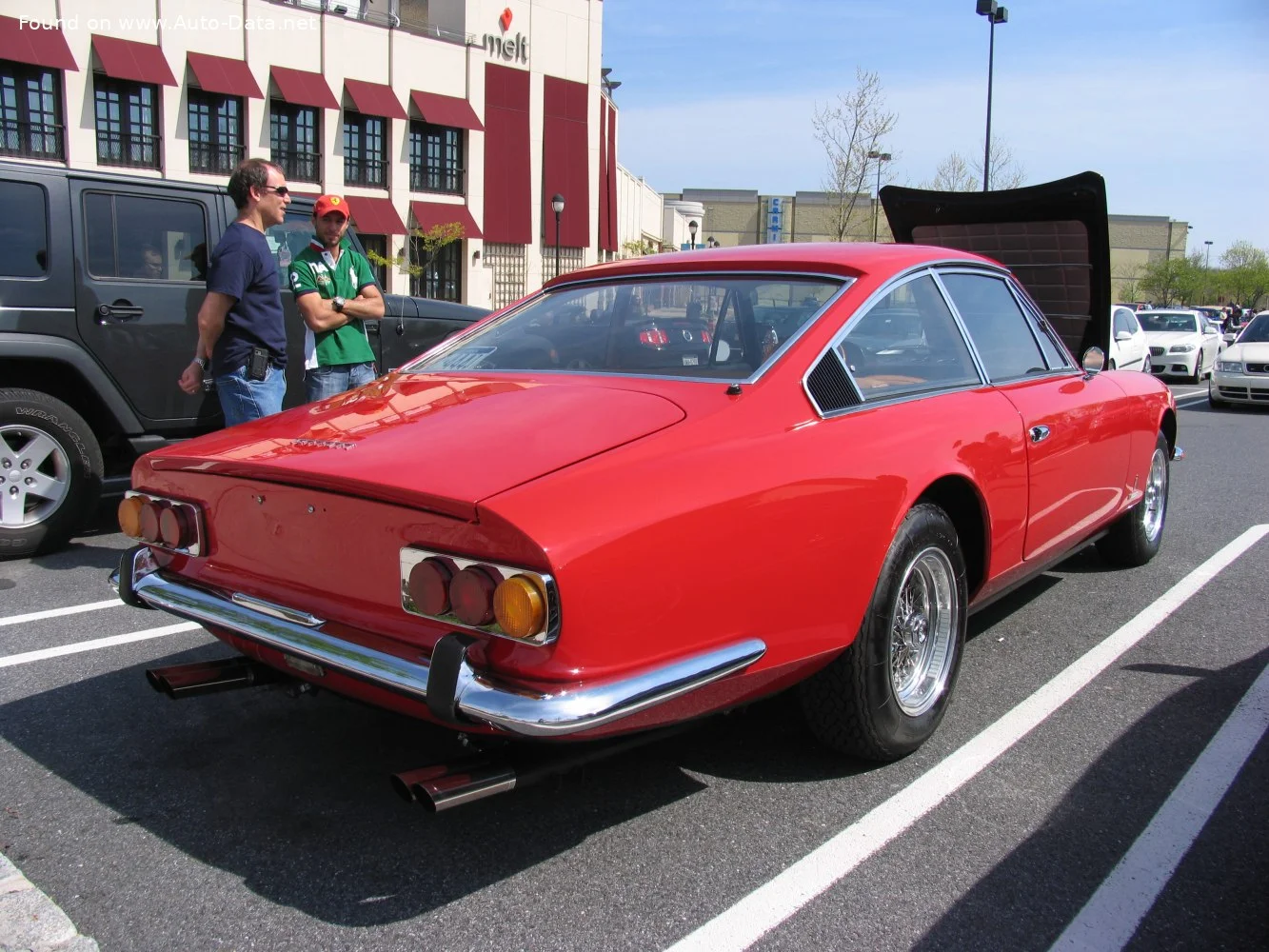Ferrari 365 4.4 V12 (320 Hp)1967 - 1971 thumbnail 9