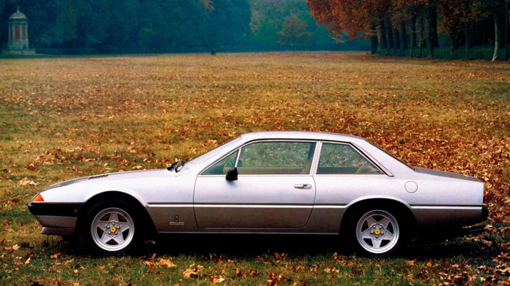 Ferrari 400 4.8 V12 (310 Hp)1979 - 1985 thumbnail 11