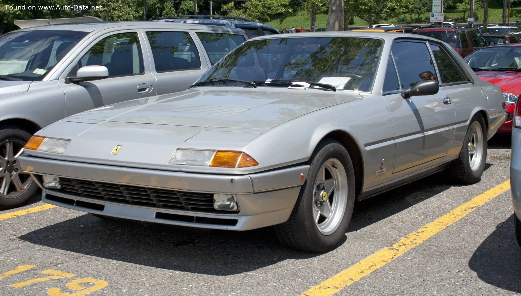 Ferrari 400 4.8 V12 (310 Hp)1979 - 1985 thumbnail 3