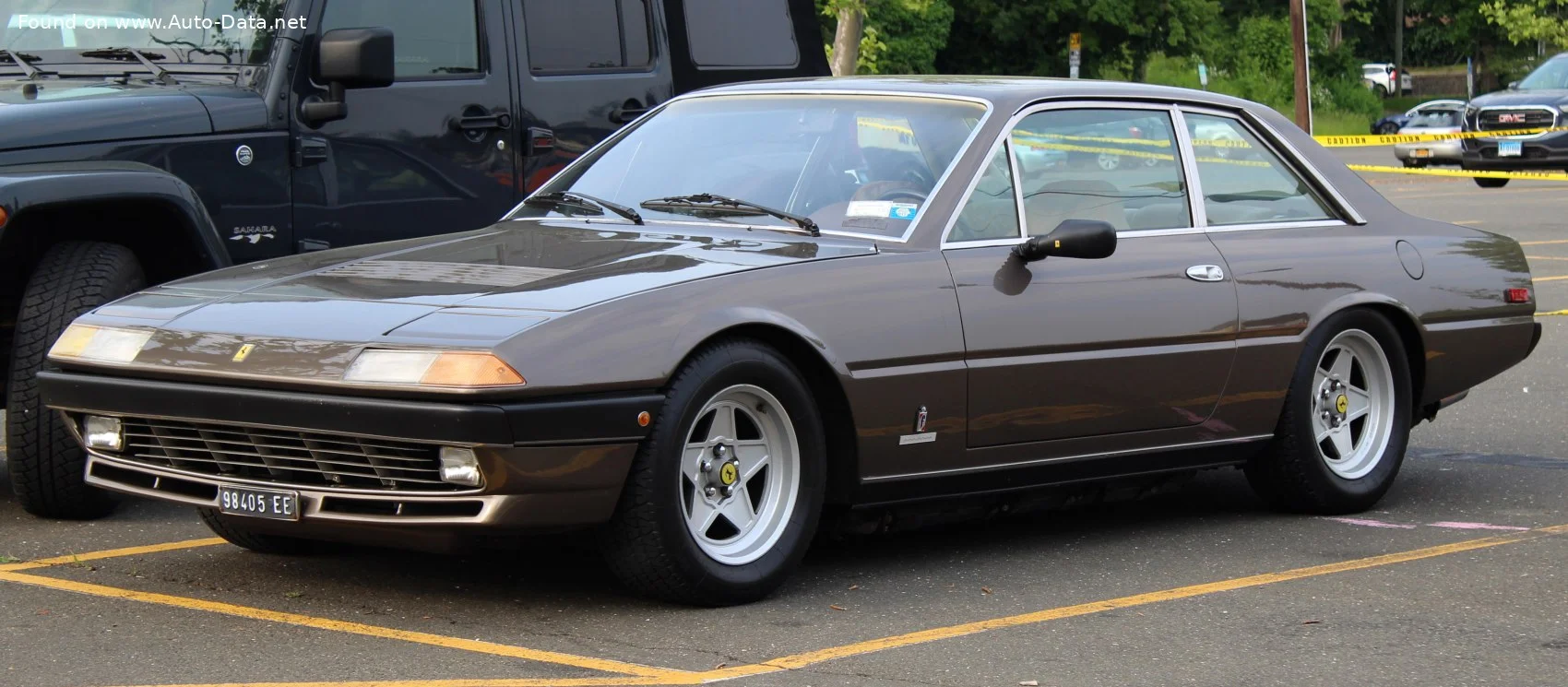 Ferrari 400 4.8 V12 (310 Hp)1979 - 1985 thumbnail 6