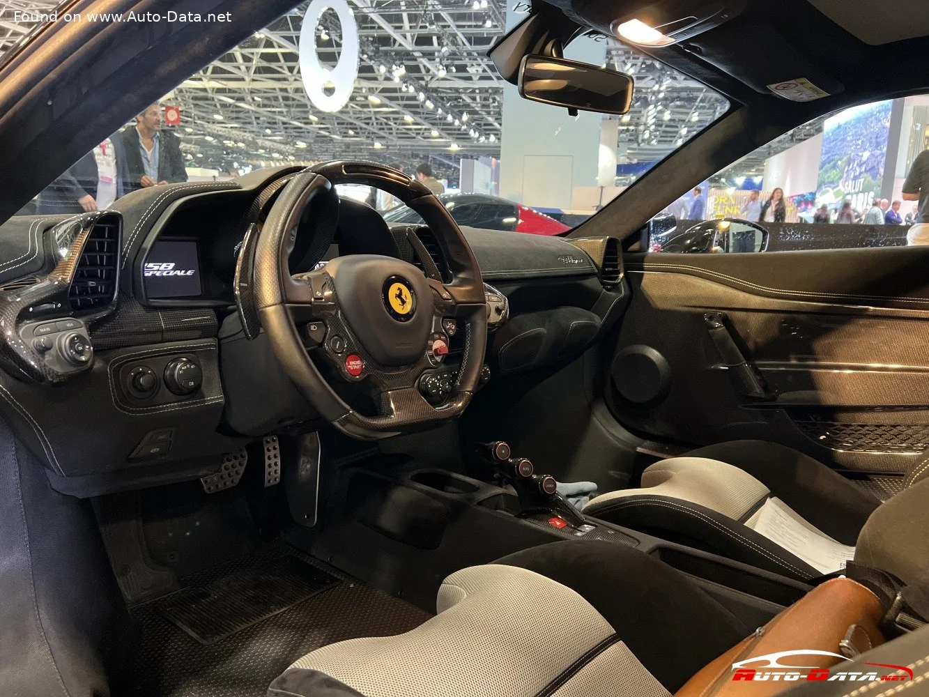 Ferrari 458 4.5 V8 (605 Hp)2013 - 2016 thumbnail 5