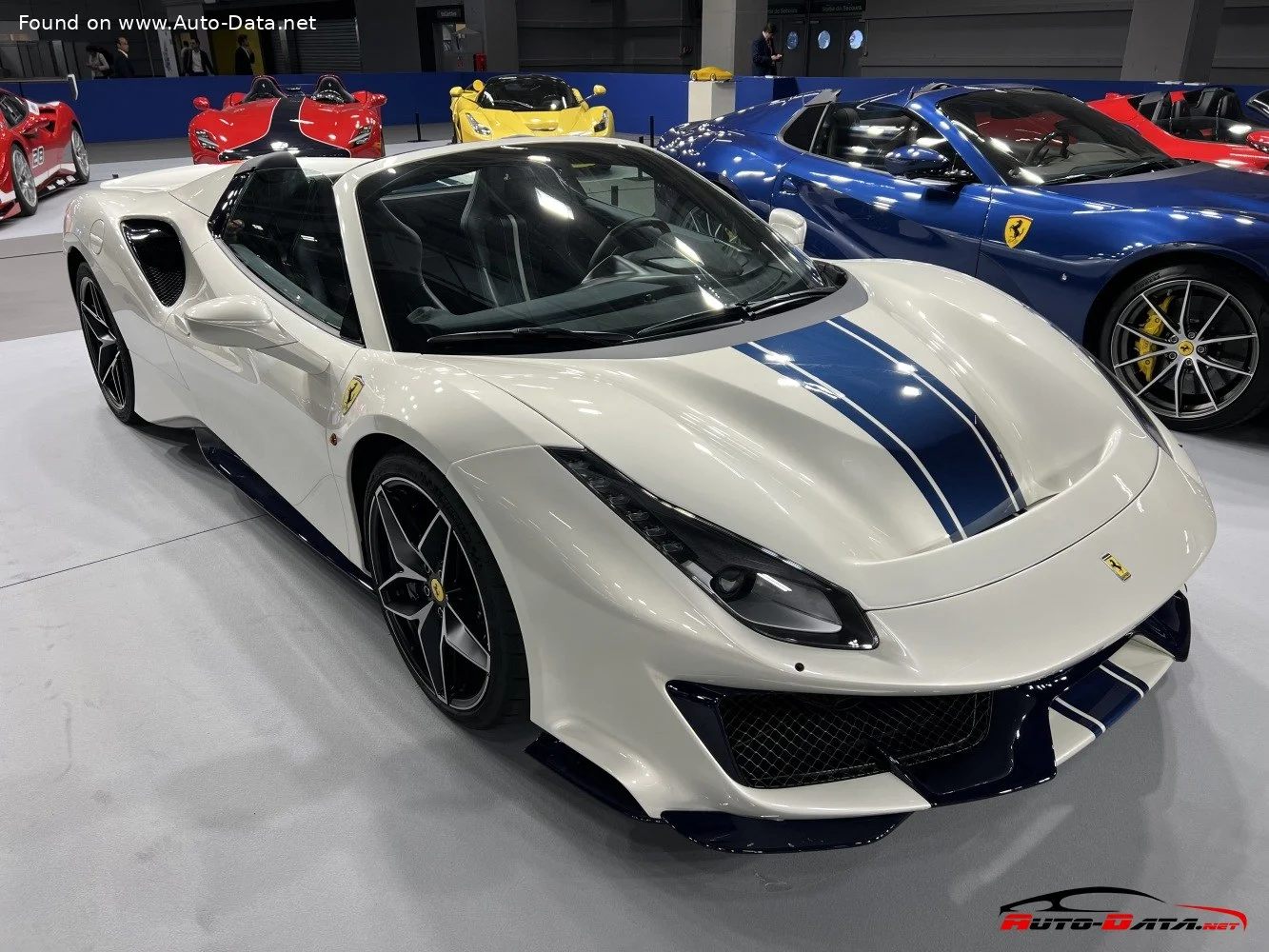 Ferrari 488 3.9 V8 (720 Hp) DCT2018 - 2019 thumbnail 7