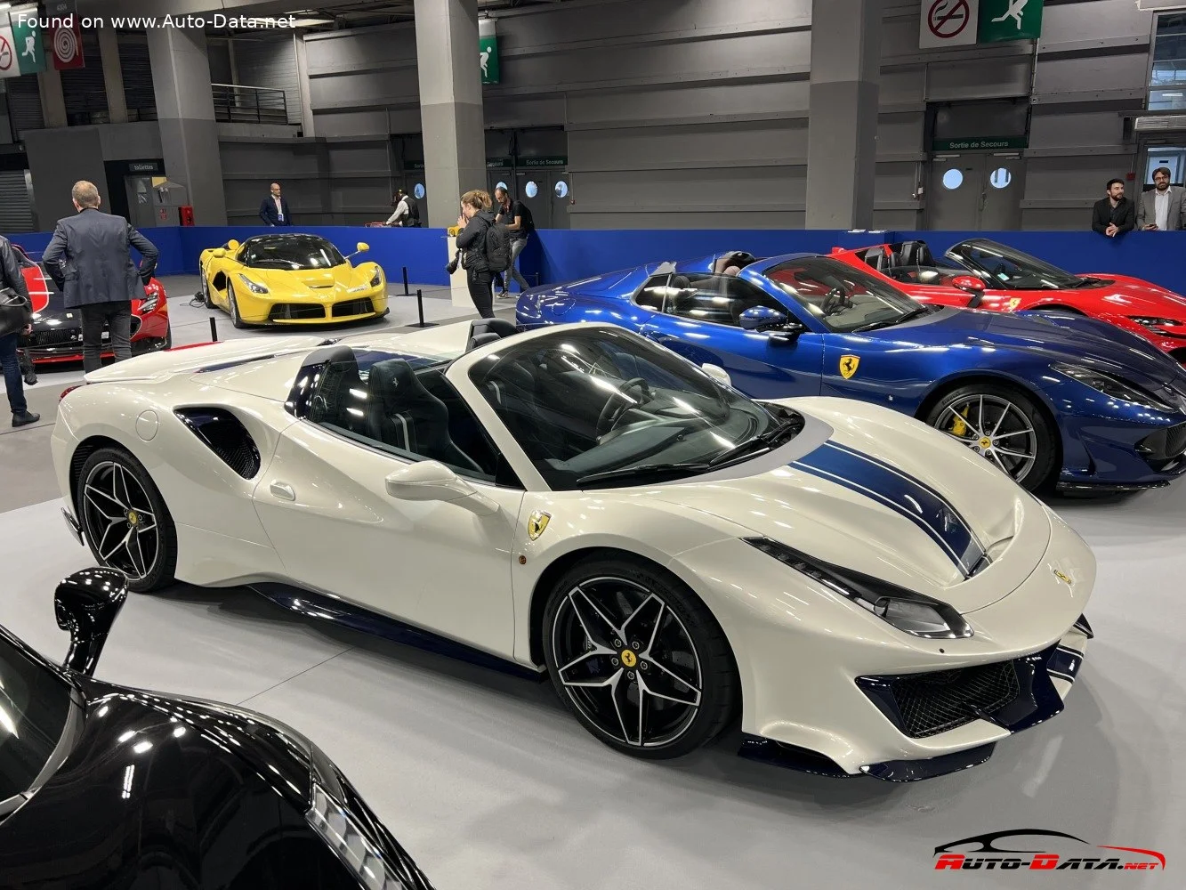 Ferrari 488 3.9 V8 (720 Hp) DCT2018 - 2019 thumbnail 9