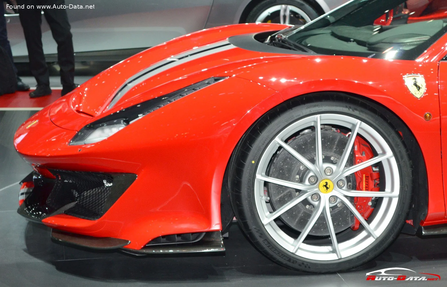 Ferrari 488 3.9 V8 (720 Hp) DCT2018 - 2019 thumbnail 14