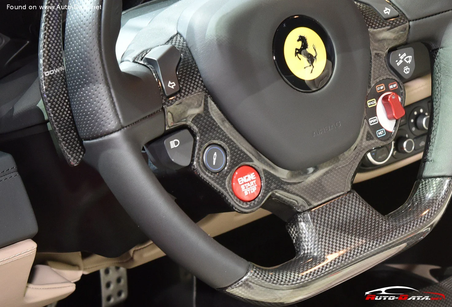 Ferrari 488 3.9 V8 (670 Hp) DCT2015 - 2019 thumbnail 15