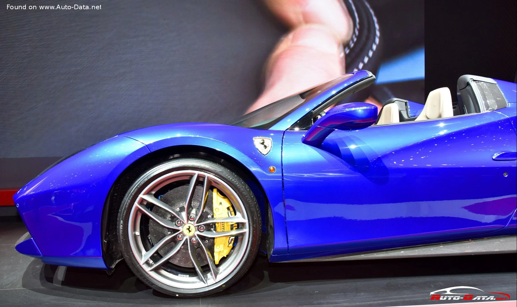 Ferrari 488 3.9 V8 (670 Hp) DCT2015 - 2019 thumbnail 3