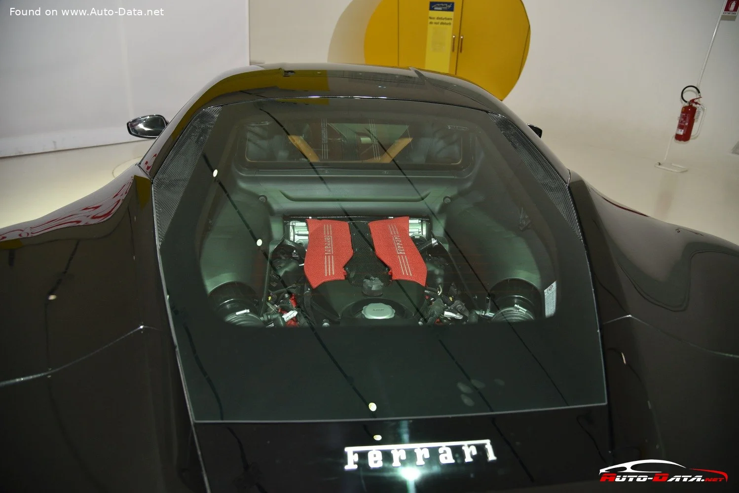 Ferrari 488 3.9 V8 (670 Hp) DCT2015 - 2019 thumbnail 8