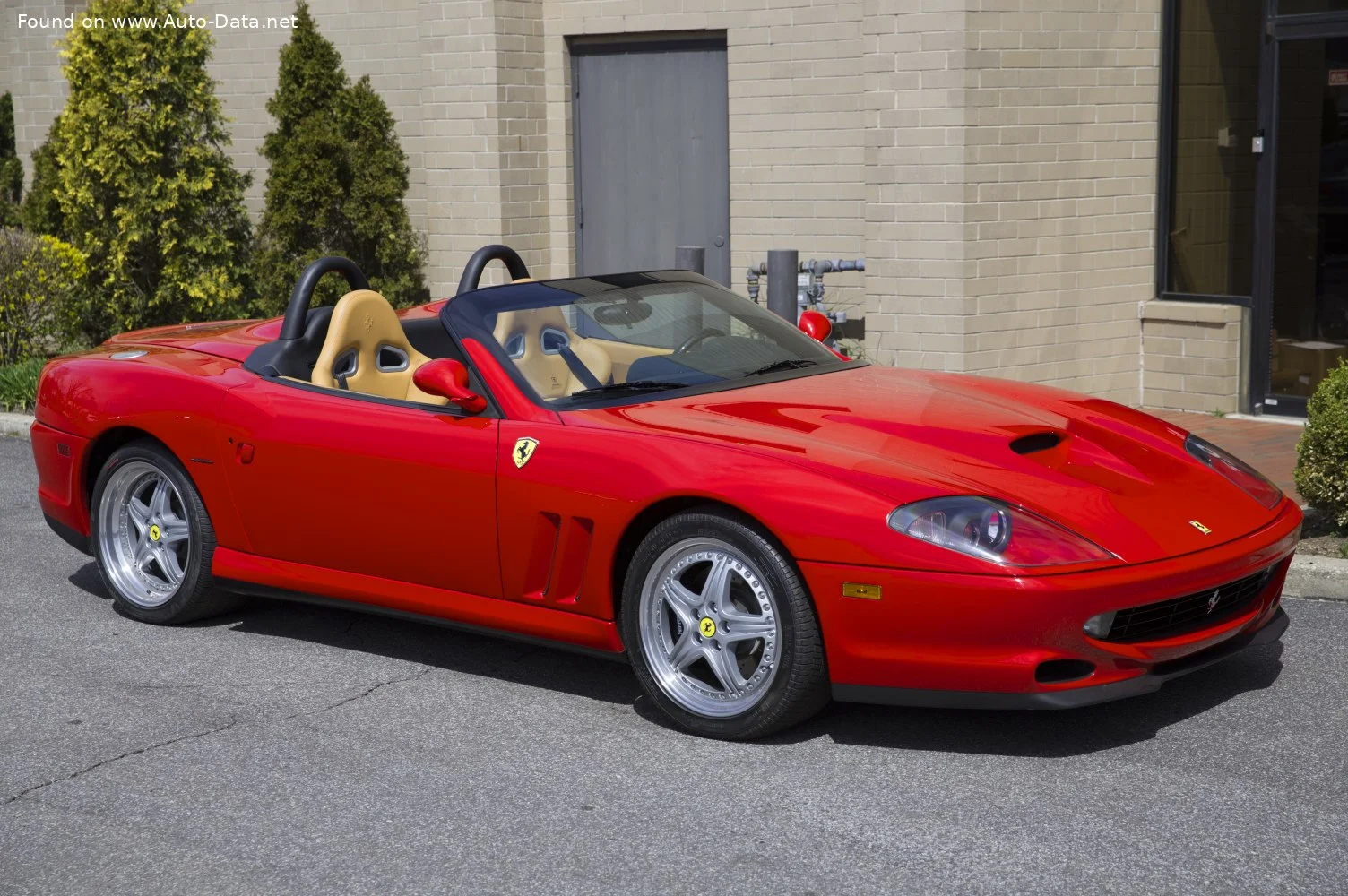 Ferrari 550 550 (485 Hp)2000 - 2006 thumbnail 2