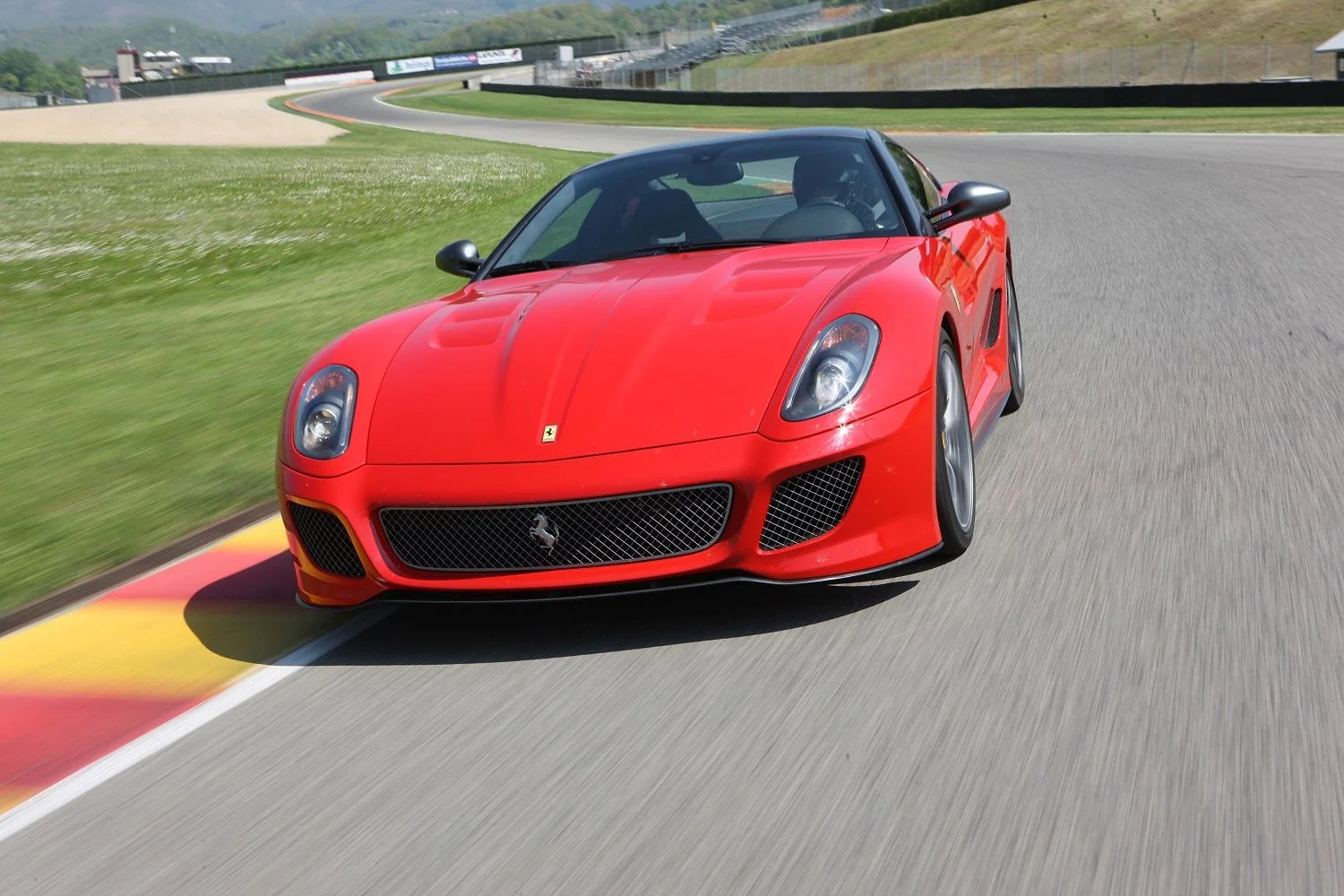 Ferrari 599 6.0 V12 (670 Hp) F12010 - 2012 thumbnail 6