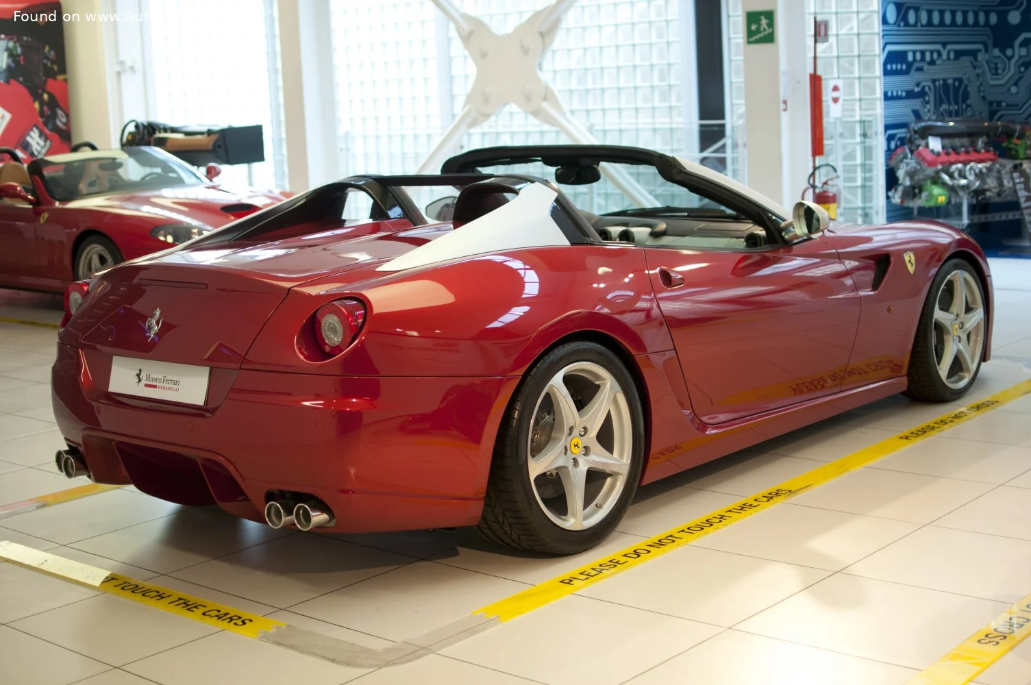 Ferrari 599 6.0 V12 (670 Hp) F12010 - 2010 thumbnail 2