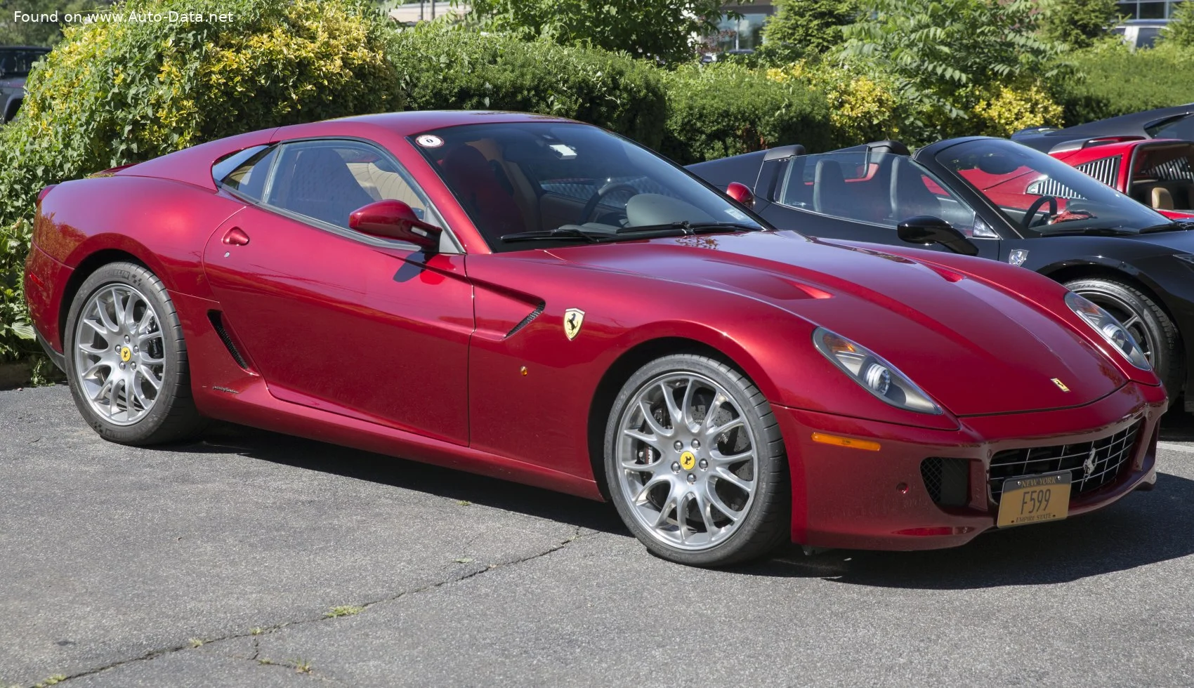 Ferrari 599 6.0 V12 (620 Hp)2006 - 2012 thumbnail 2