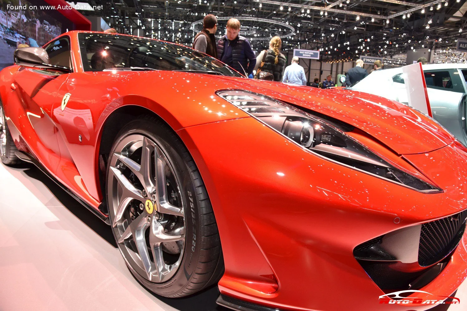 Ferrari 812 6.5 V12 (800 Hp) DCT2017 - thumbnail 12