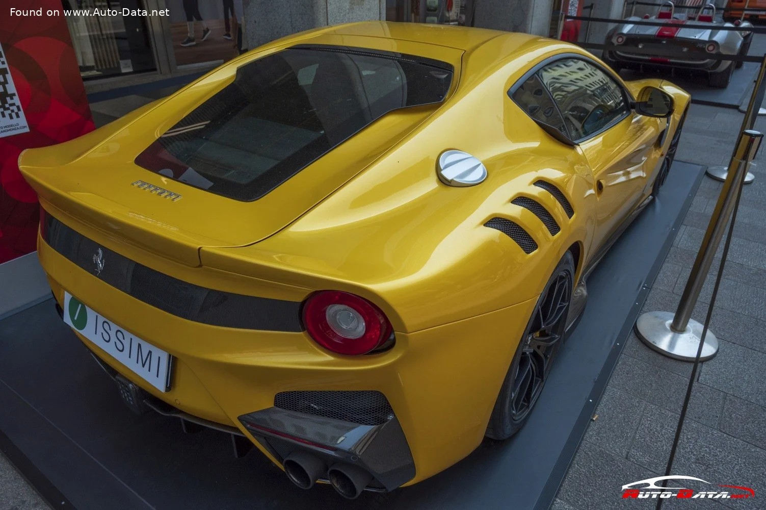 Ferrari F12 6.3 V12 (780 Hp) DCT2015 - 2017 thumbnail 5