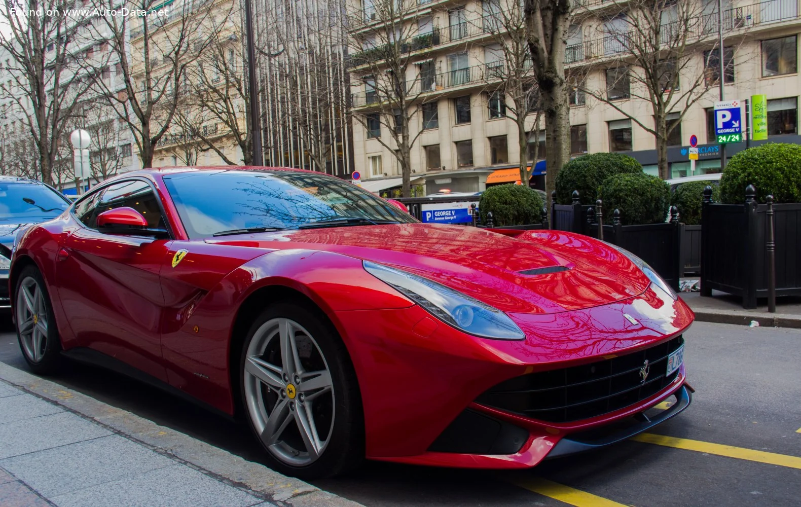 Ferrari F12 6.3 V12 (740 Hp)2012 - 2017 thumbnail 10