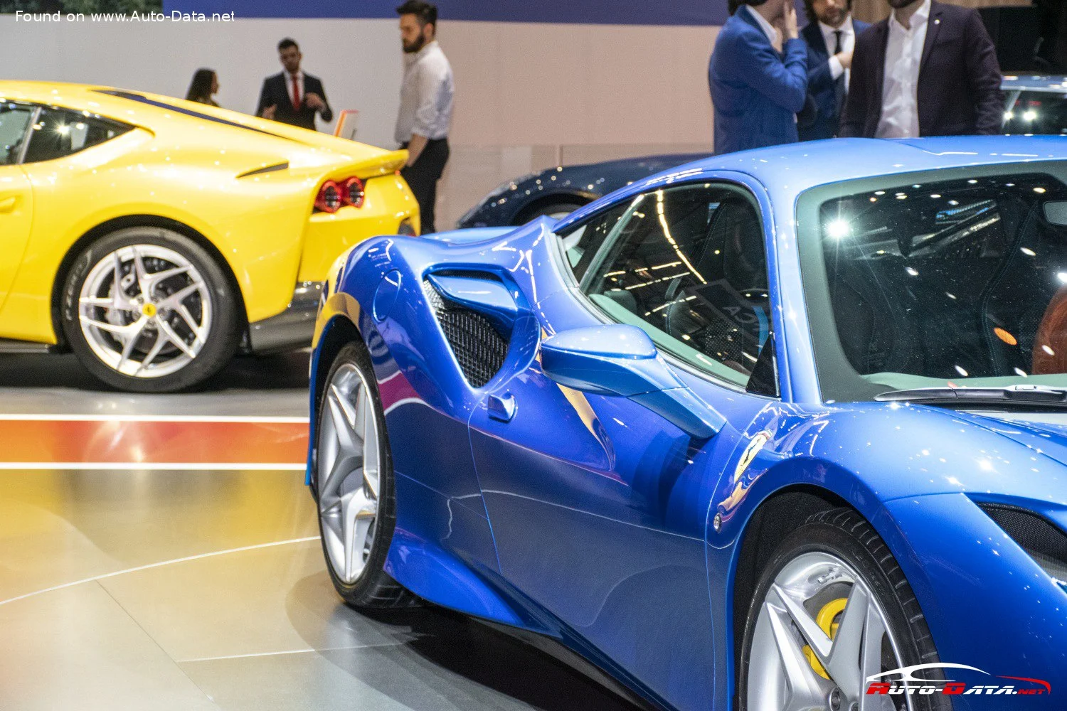 Ferrari F8 3.9 V8 (720 Hp) Automatic2019 - thumbnail 18
