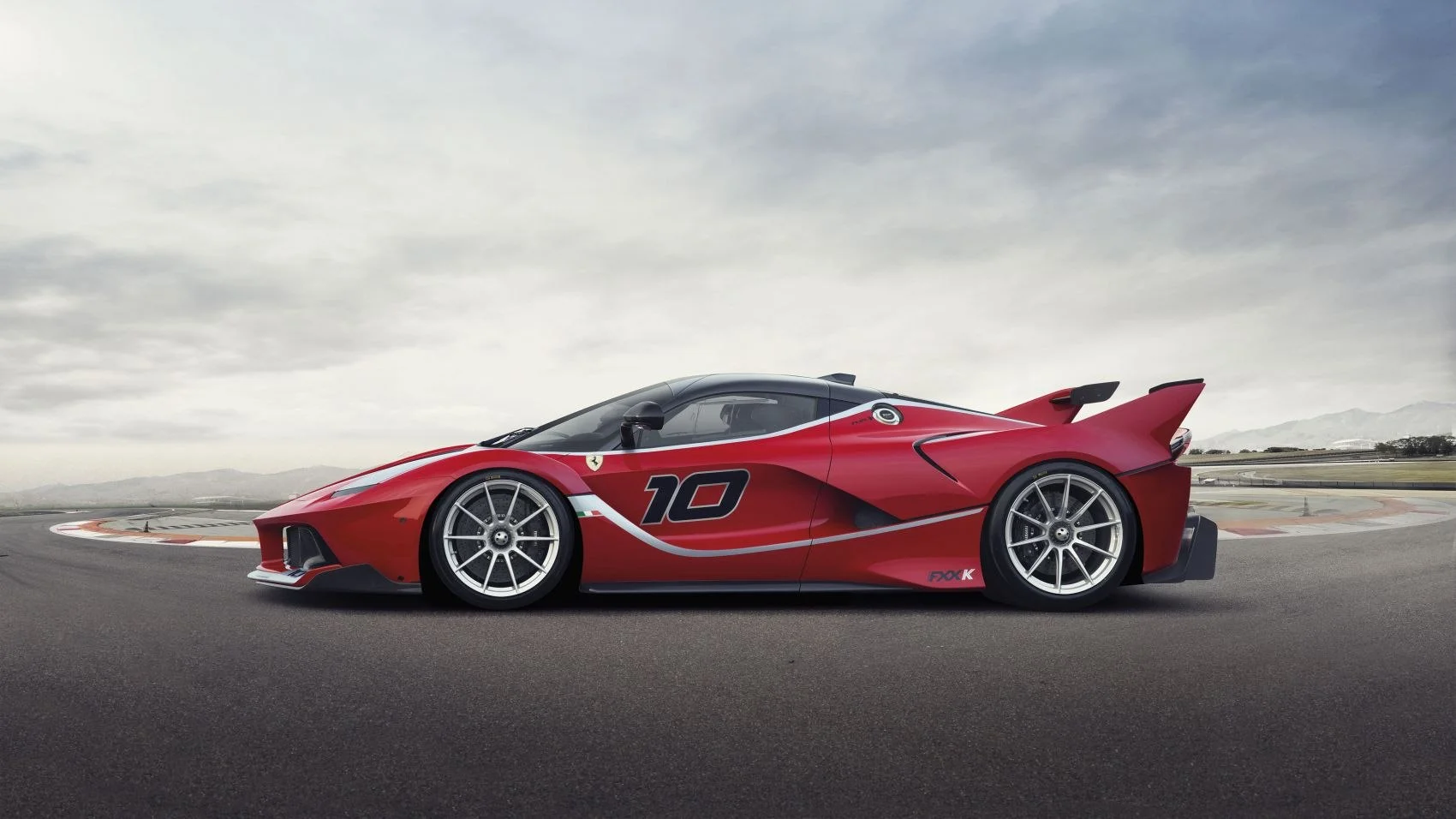 Ferrari FXX 6.3 V12 (1050 Hp) Hybrid DCT2014 - 2017 thumbnail 2