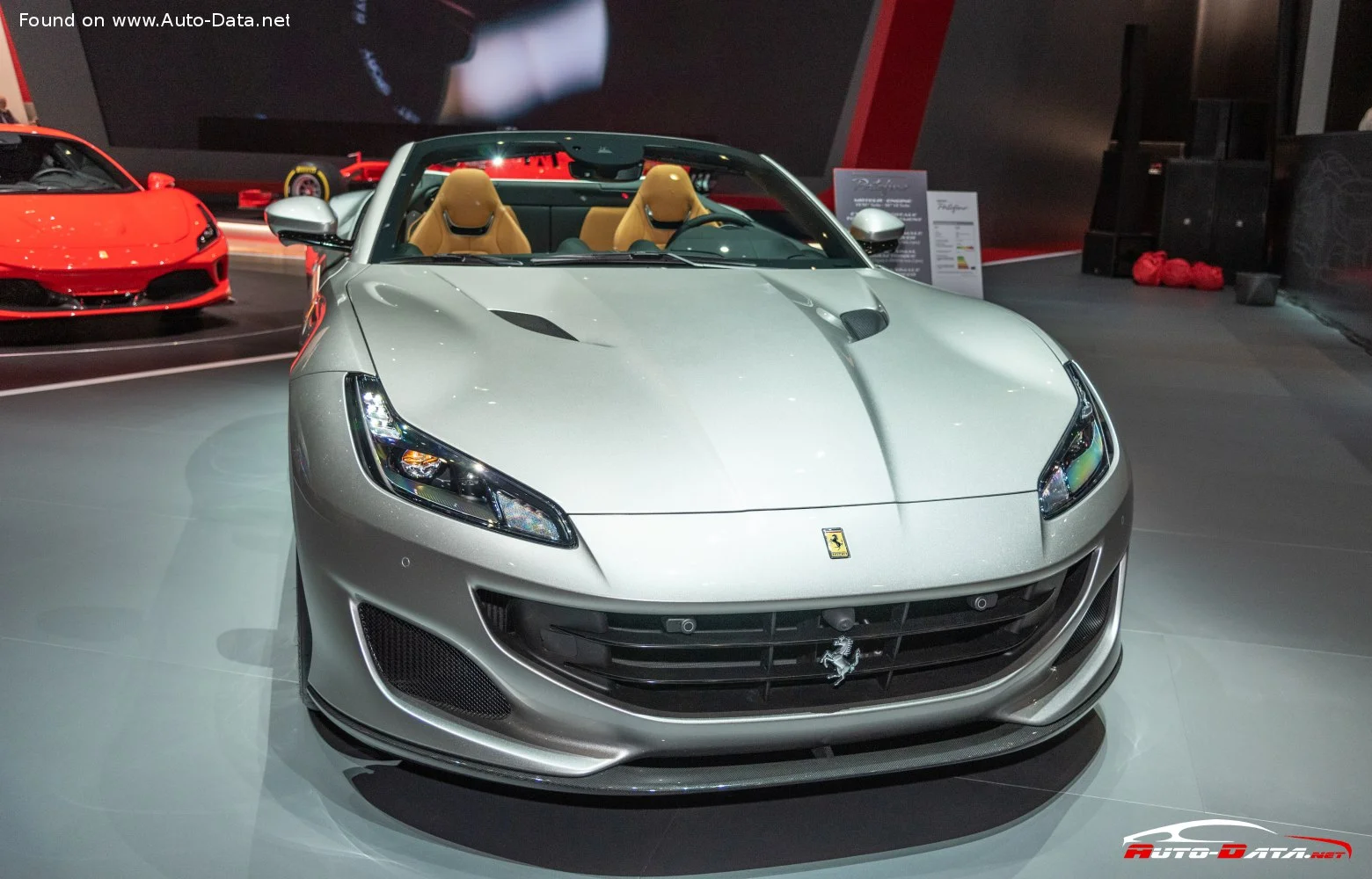 Ferrari Portofino 3.9 V8 (600 Hp) DCT2017 - 2020 thumbnail 2