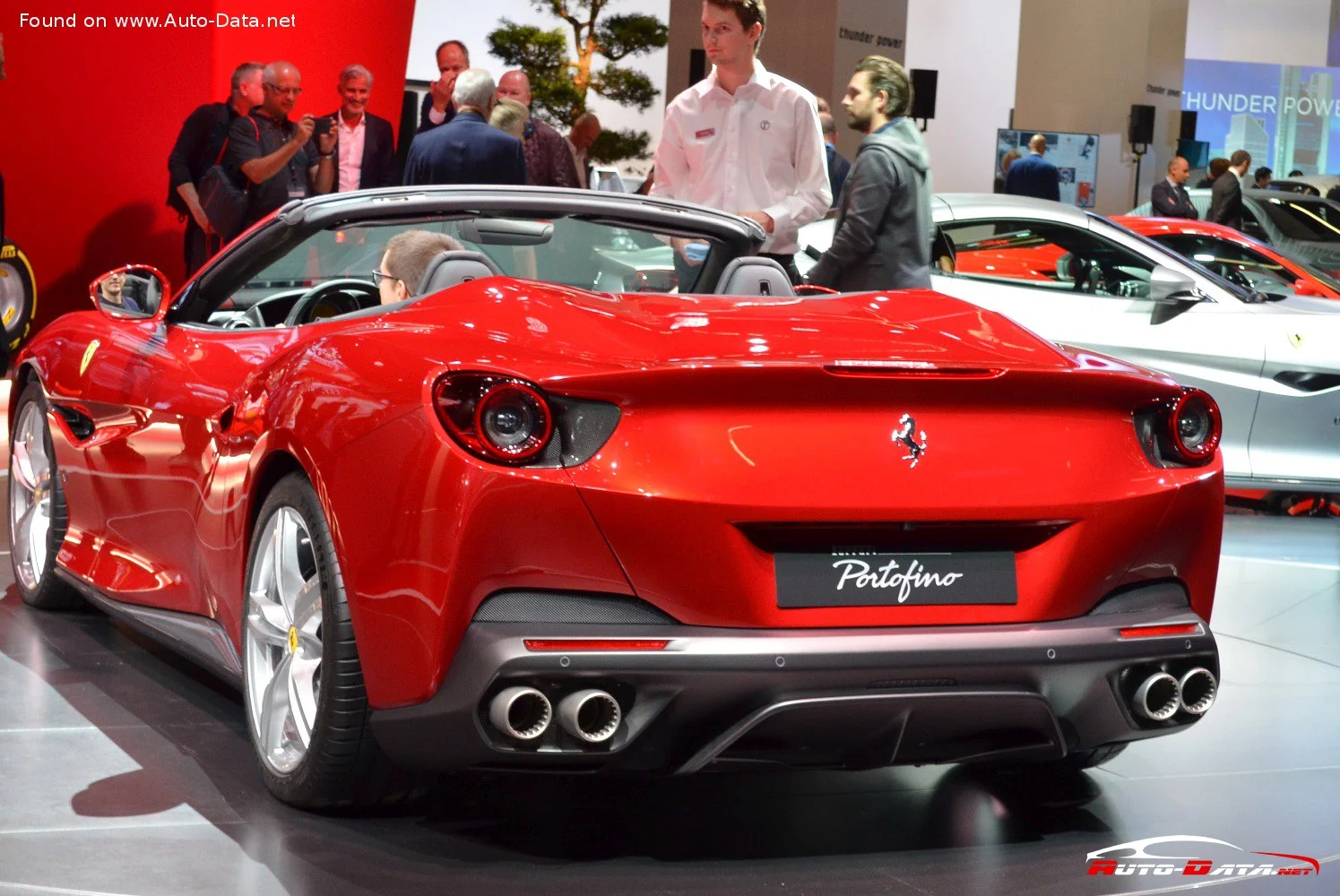 Ferrari Portofino 3.9 V8 (600 Hp) DCT2017 - 2020 thumbnail 11