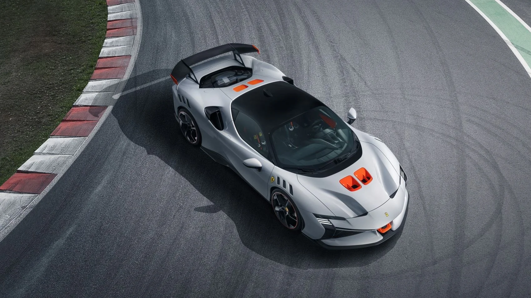 Ferrari SF90 4.0 V8 (1030 Hp) Plug-in Hybrid E4WD F1 DCT2023 - thumbnail 3
