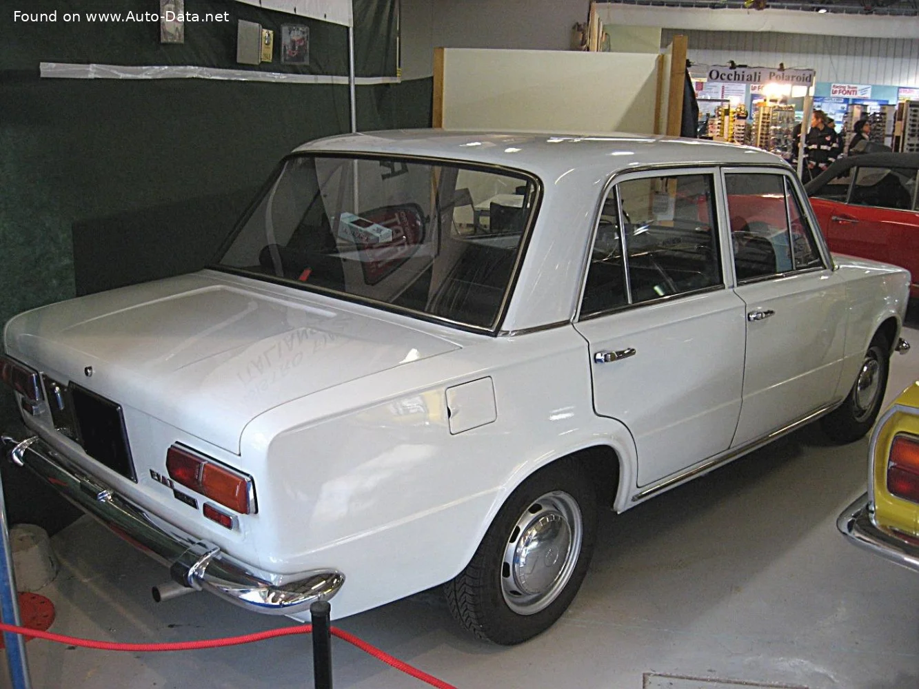 Fiat 124 1200 (65 Hp)1973 - 1975 thumbnail 2