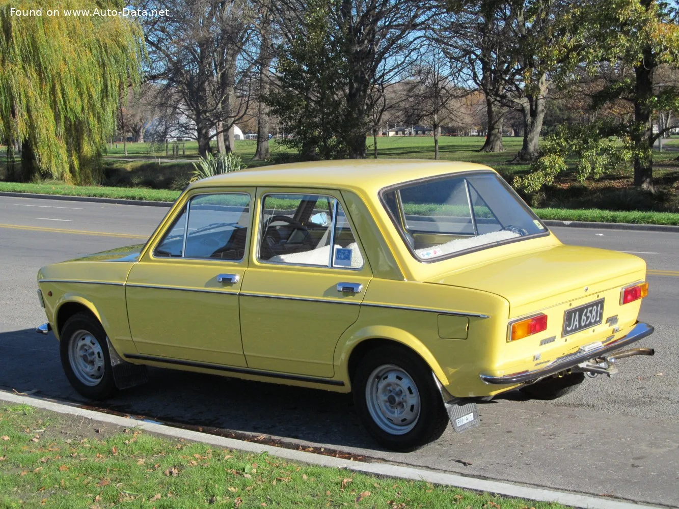 Fiat 128 1.1 (45 Hp)1975 - 1981 thumbnail 2