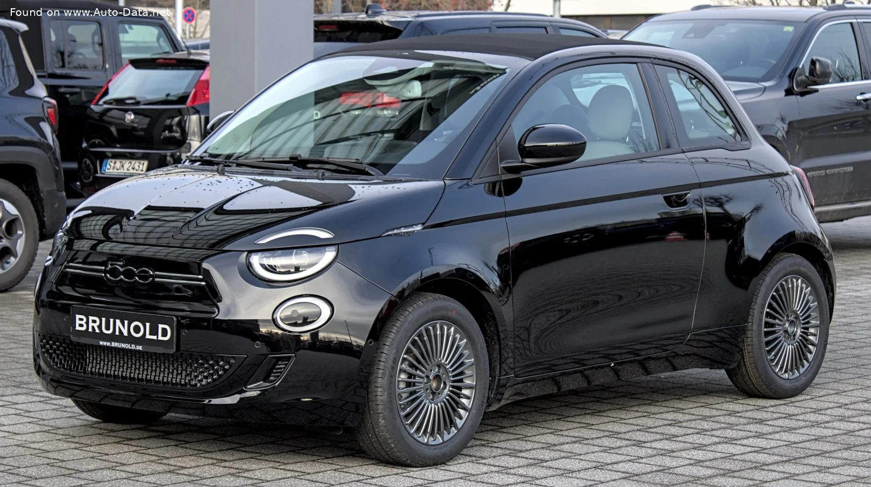 Fiat 500 42 kWh (118 Hp)2020 - - 1