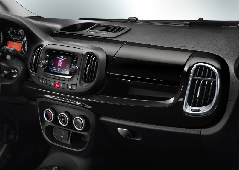 Fiat 500L 0.9 TwinAir (105 Hp) Turbo2013 - 2018 thumbnail 5