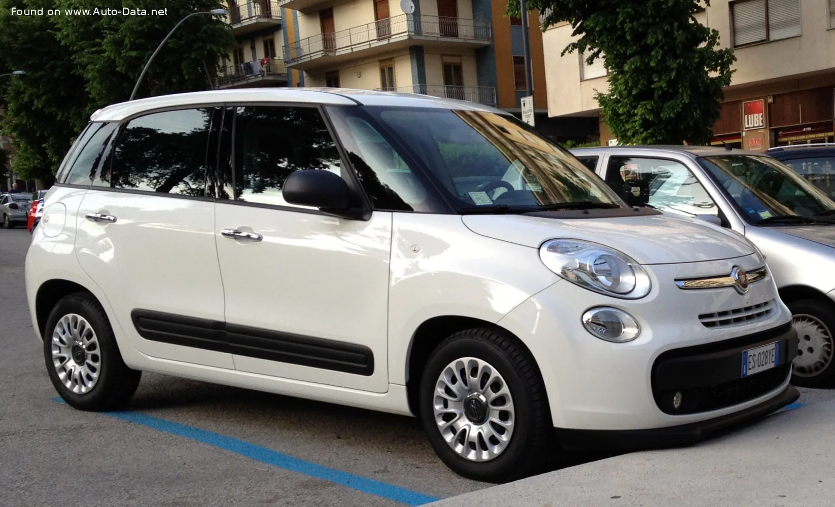 Fiat 500L 0.9 TwinAir (105 Hp) Turbo2012 - 2018 thumbnail 4