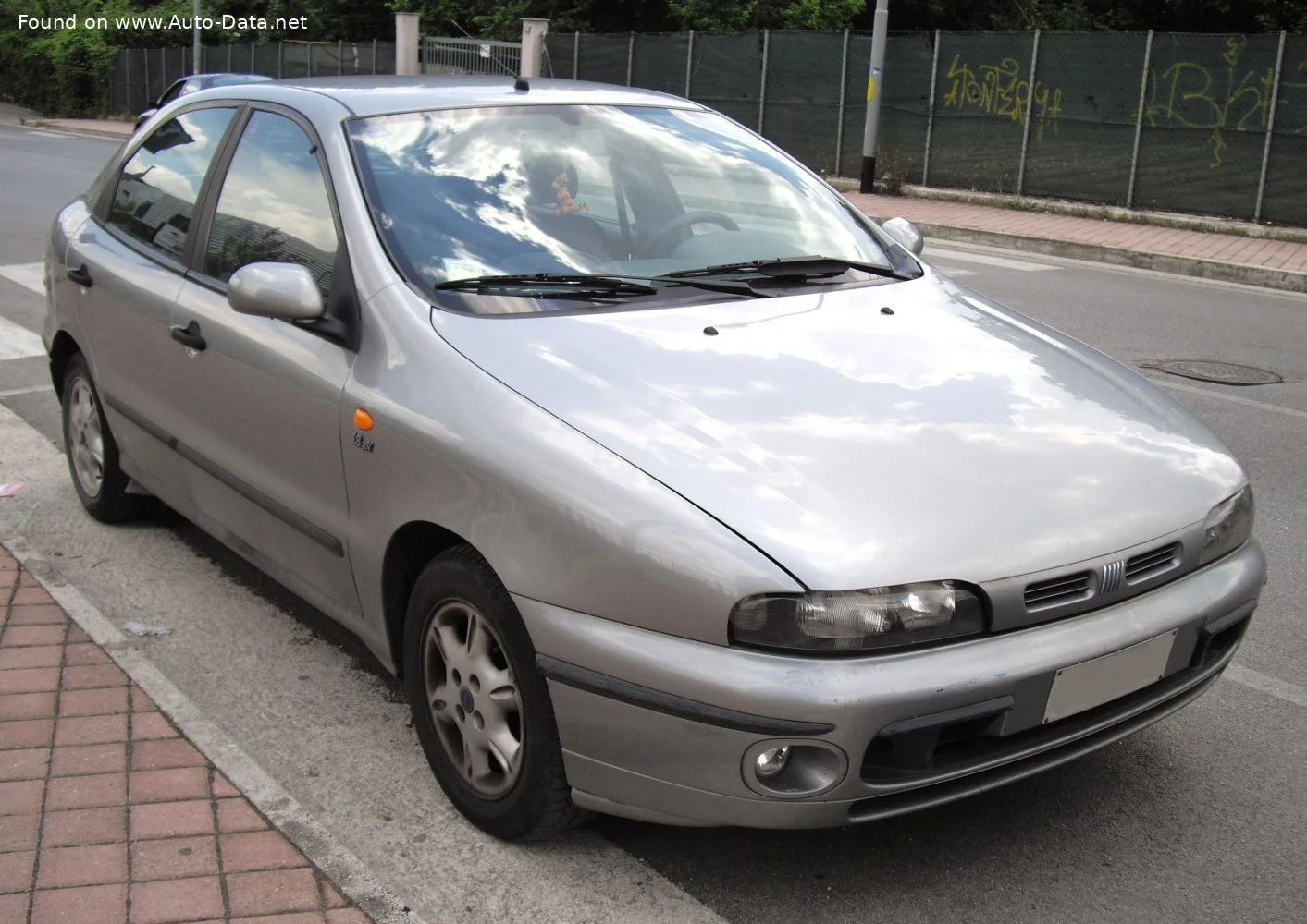 Fiat Brava 1.2 16V 80 (82 Hp)1998 - 2001 thumbnail 3