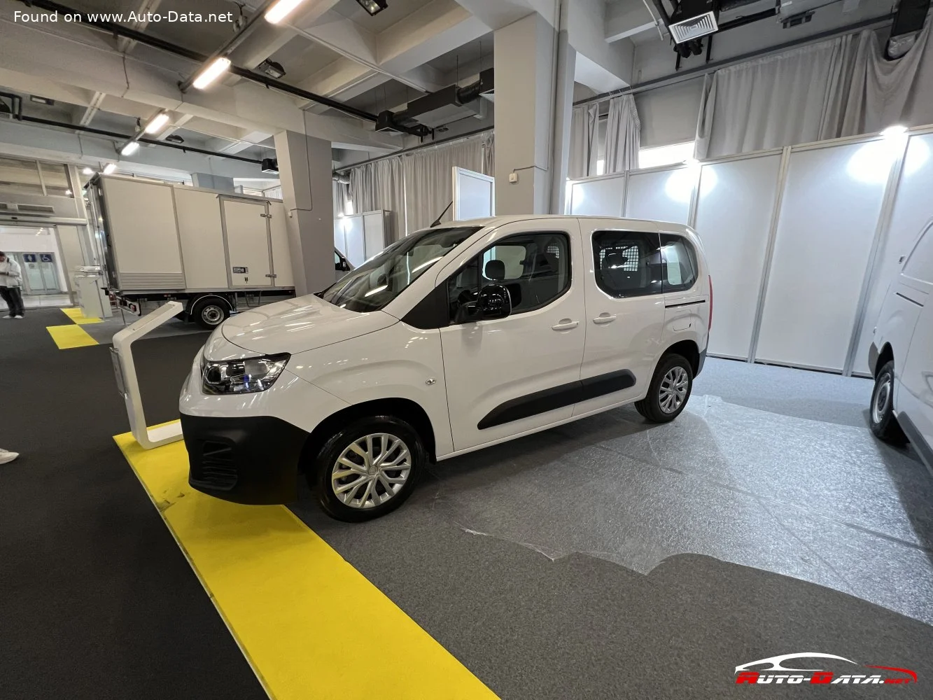 Fiat Doblo E-Doblo 50 kWh (136 Hp)2022 - thumbnail 17